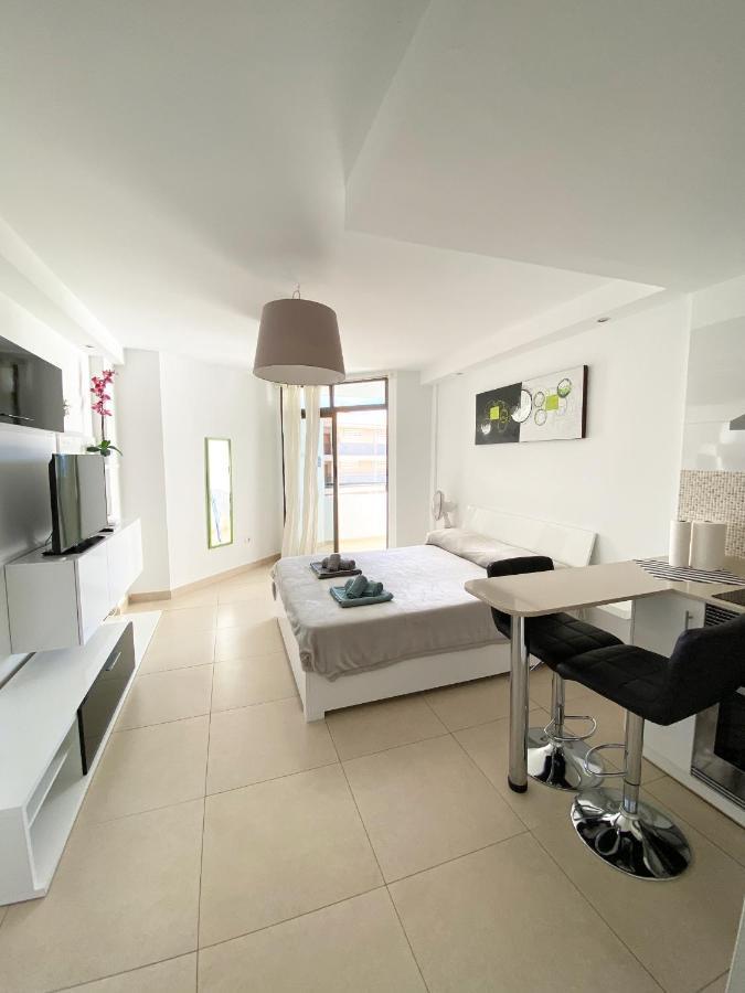 Aloha Summerland Vip Studio Sea & Pool View Los Cristianos  Dış mekan fotoğraf